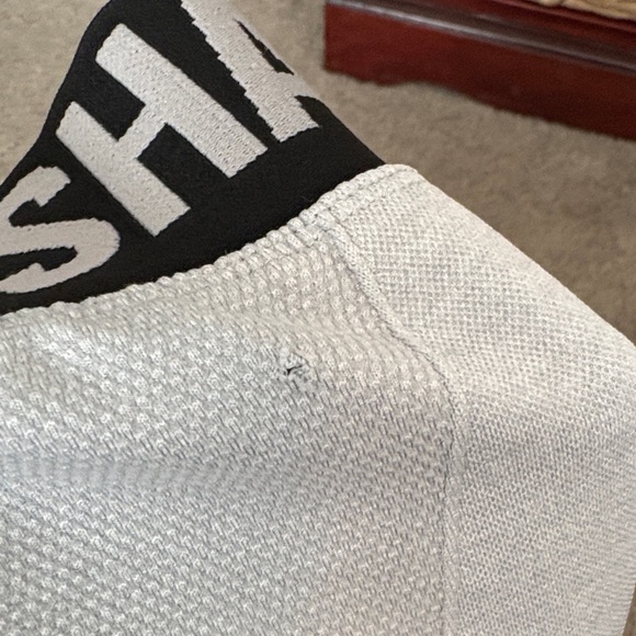 Gymshark Women’s Gray Leggings - Picture 7 of 9